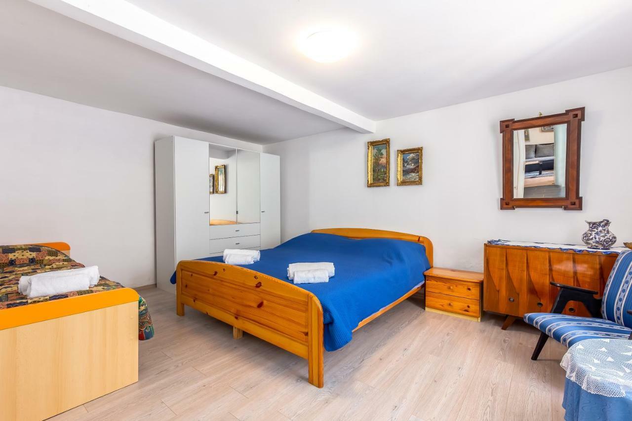 באקר Apartment Lucija מראה חיצוני תמונה
