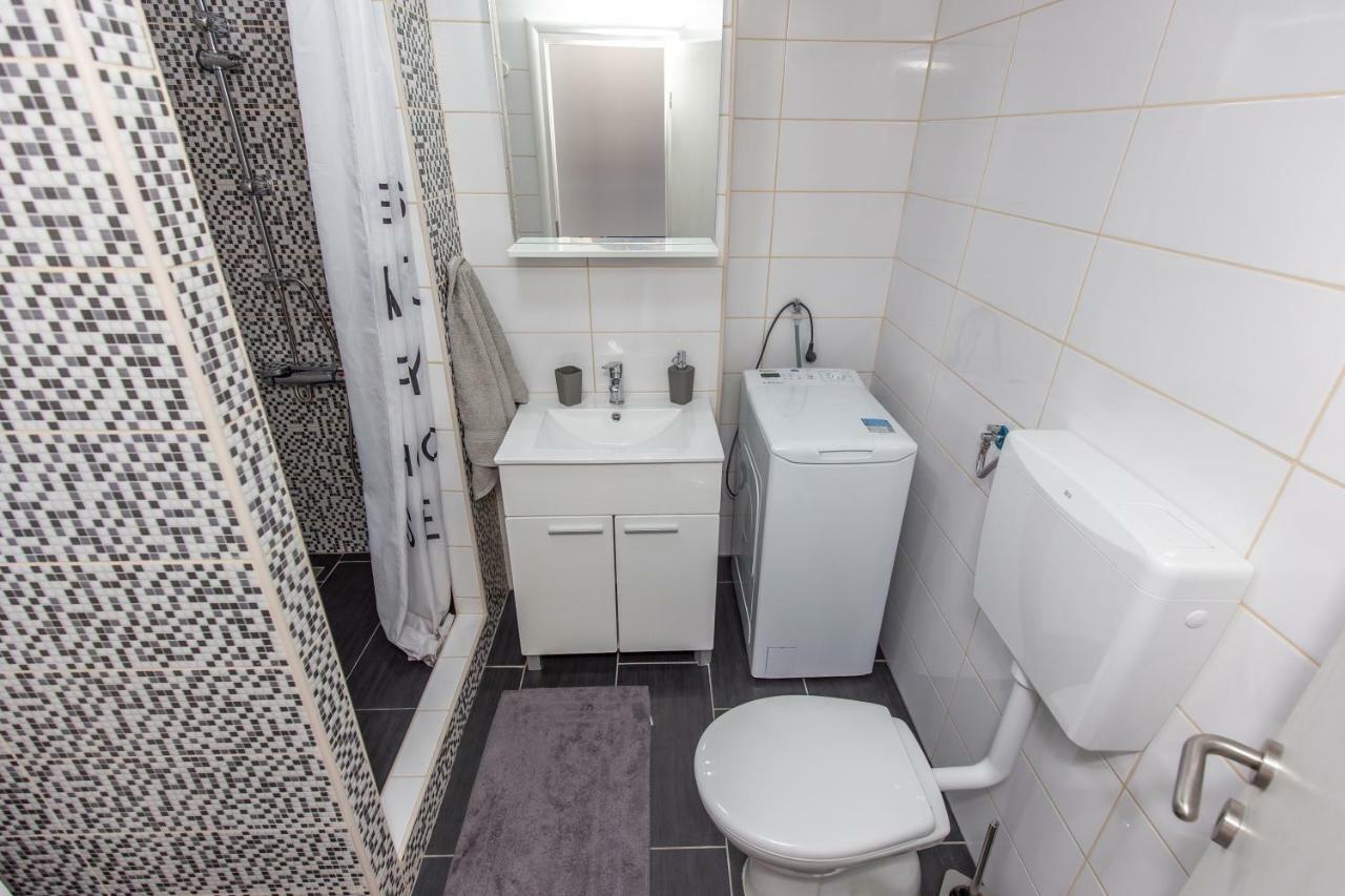 באקר Apartment Lucija מראה חיצוני תמונה